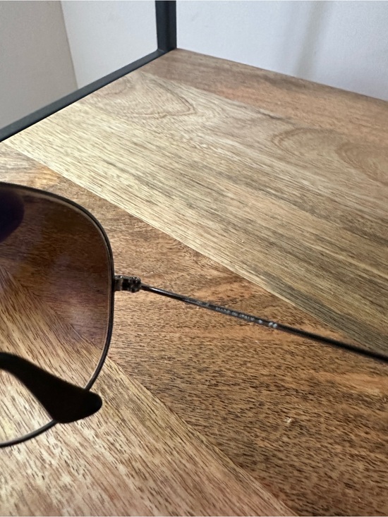 Ray-Ban Aviator Sunglasses with Black Case - Brown Lenses